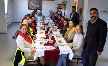 ANAGOLD'DA 8 MART DÜNYA EMEKÇİ KADINLAR GÜNÜ