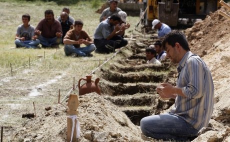 HAYATINI KAYBEDEN BÜTÜN MADEN EMEKÇİLERİNE ŞEHİT STATÜSÜ VERİLSİN