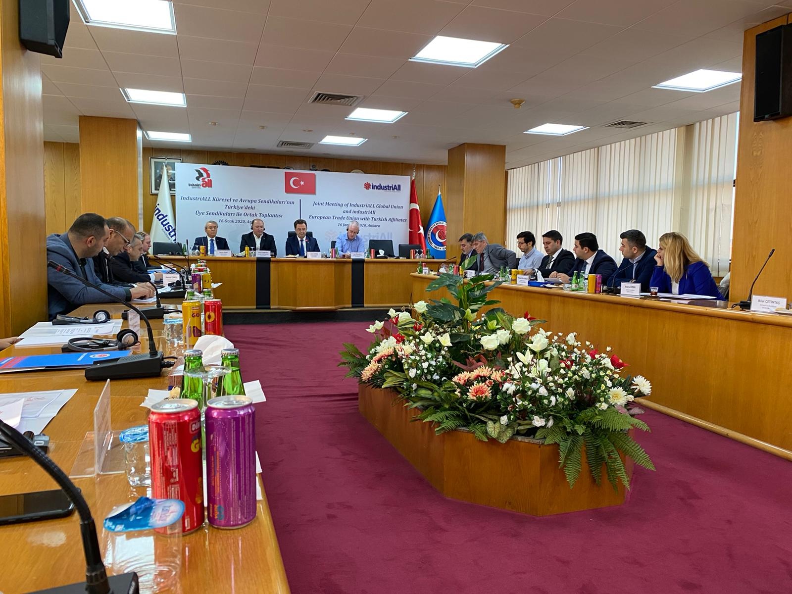 Industrıall'a Üye Sendikaların Temsilcileri Ankara'da Bir Araya Geldi