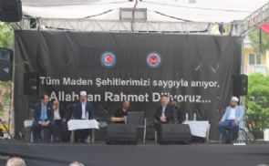 Madenci Şehitlerimizi Dualarla Andık