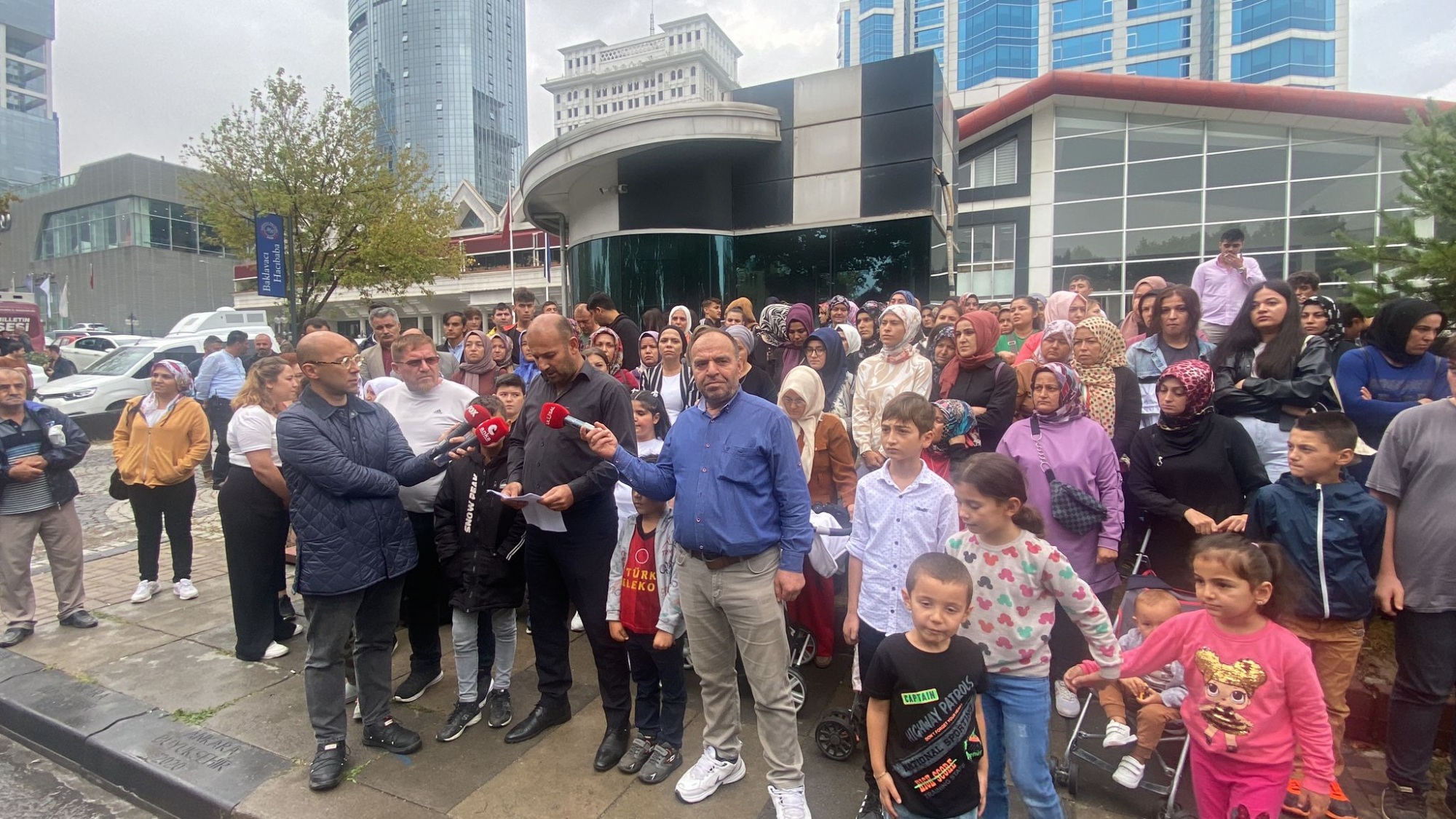 Madenciye Teslim Edilmeyen Her Hak     Herkesin Ayıbıdır