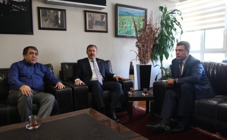 MANİSA MİLLETVEKİLİ ÖZDAĞ VE TÜRK-İŞ GENEL SEKRETERİ KAVLAK SENDİKAMIZI ZİYARET ETTİ