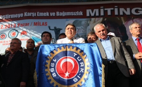 MİLAS'TA COŞKULU GÖRKEMLİ MİTİNG