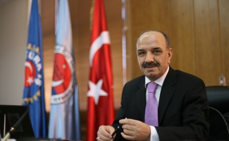 MUSTAFA KUMLU İSTİFA ETTİ