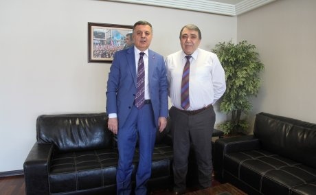 NEVZAT PAKDİL SENDİKAMIZI ZİYARET ETTİ