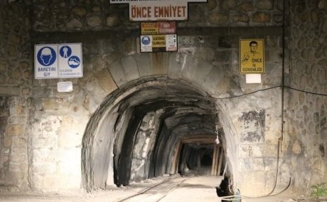 SENDİKALAR İŞÇİLERİN HAKLARININ GELİŞTİRİLMESİ İÇİN VARDIR