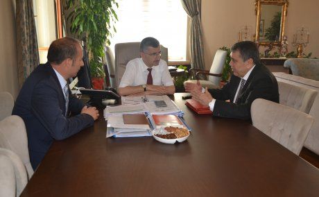 SENDİKAMIZ YÖNETİM KURULUNDAN MANİSA VALİSİNE ZİYARET