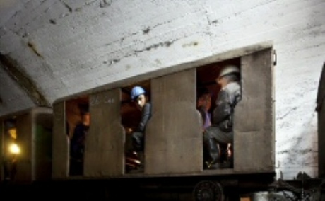 SENDİKASIZ MADEN İŞÇİSİ KALMASIN SENDİKAMIZ ÖRGÜTLENİYOR