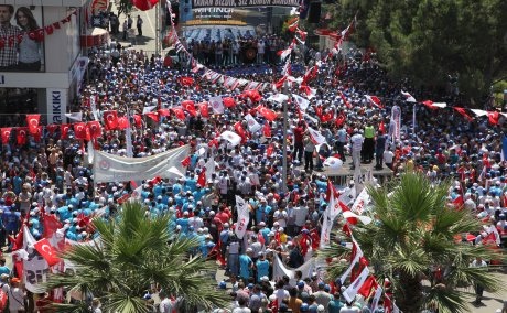 SOMA'DA KAMULAŞTIRMA MİTİNGİ