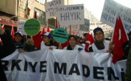 TEKEL ÇAMALTI TUZLASI İŞÇİLERİ ANKARA'DA DİRENİŞTE