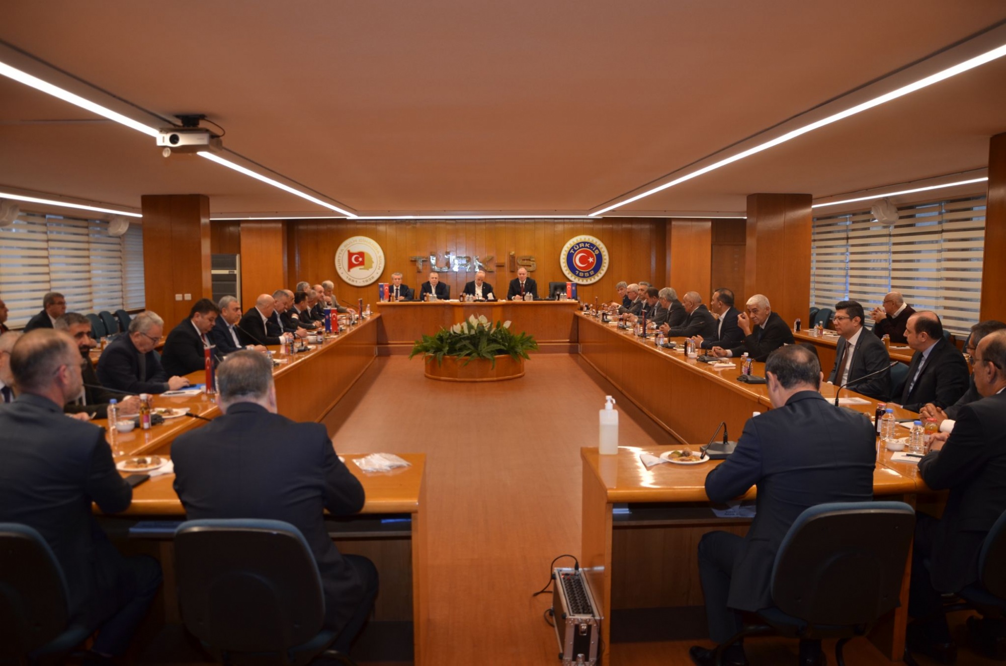  Türk-İş Başkanlar Kurulu Toplandı