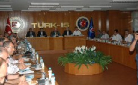 TÜRK-İŞ BAŞKANLAR KURULU TOPLANDI