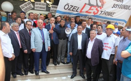 YATAĞAN İŞÇİLERİ DİRENİŞE TÜRK-İŞ'TE DEVAM EDİYOR